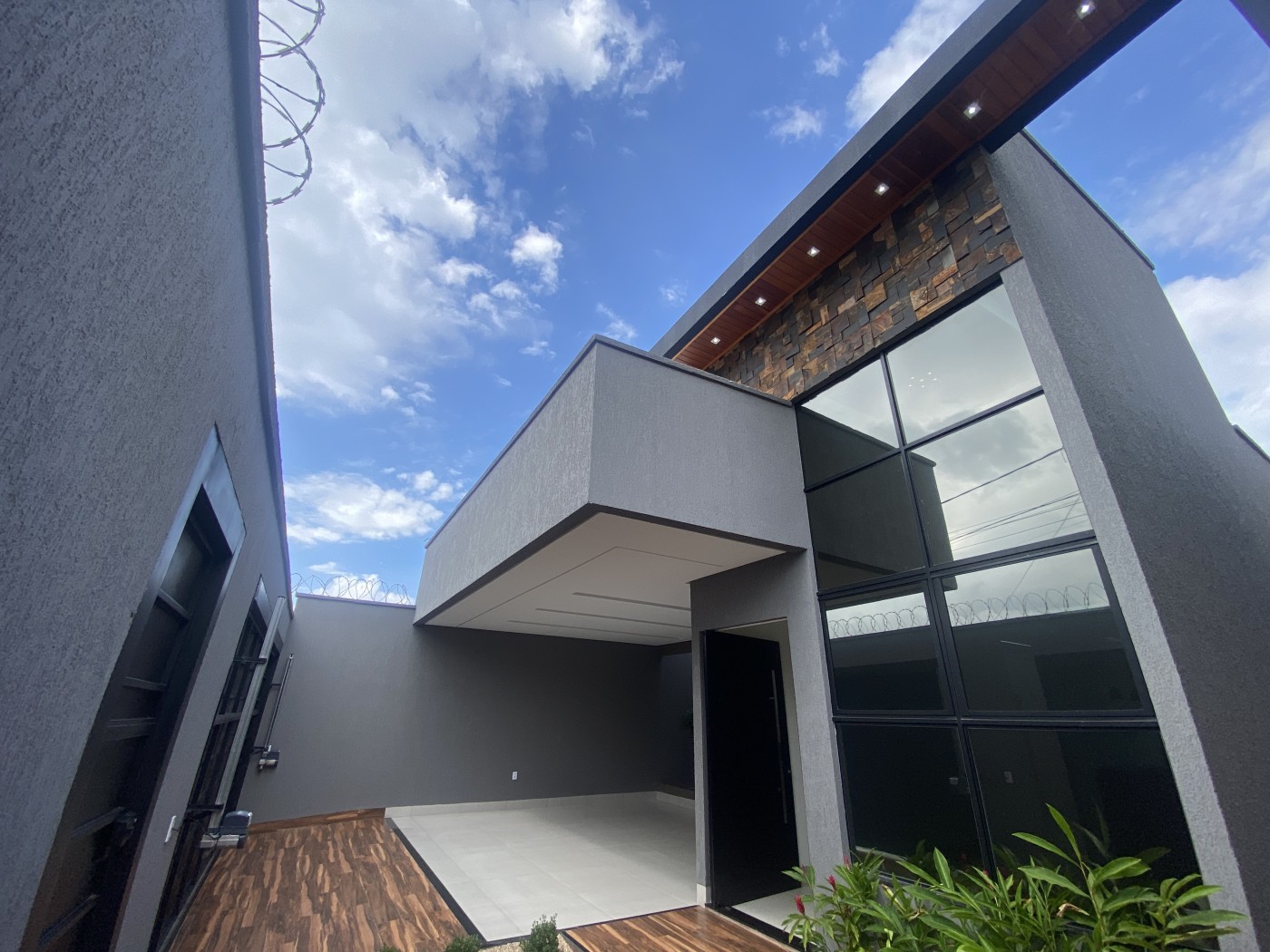 Casa, 3 quartos, 154 m² - Foto 1