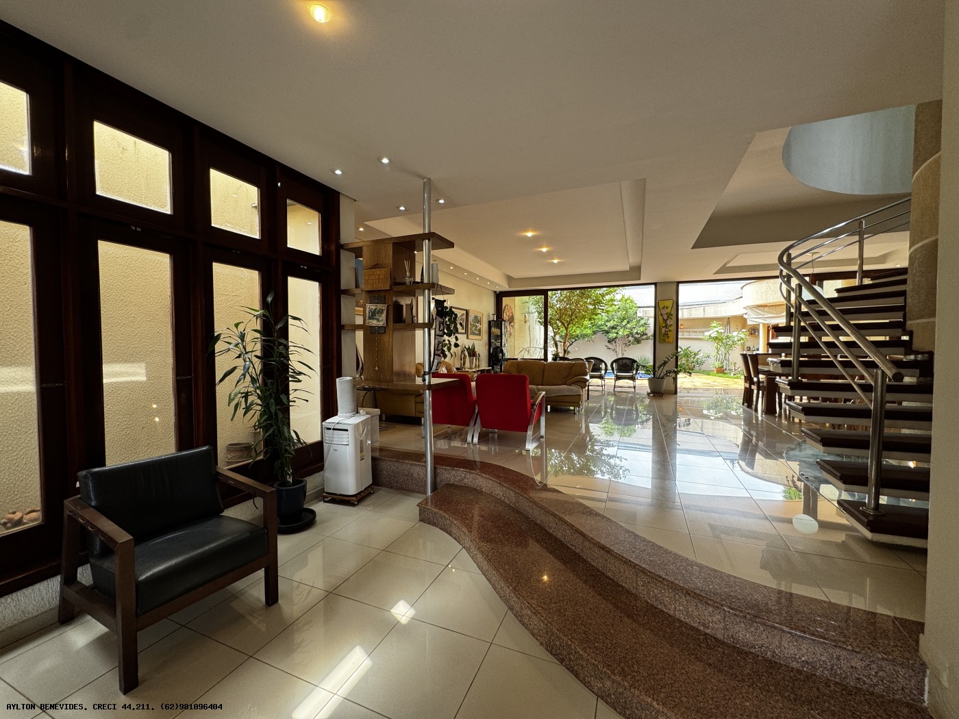 Sobrado, 5 quartos, 352 m² - Foto 9