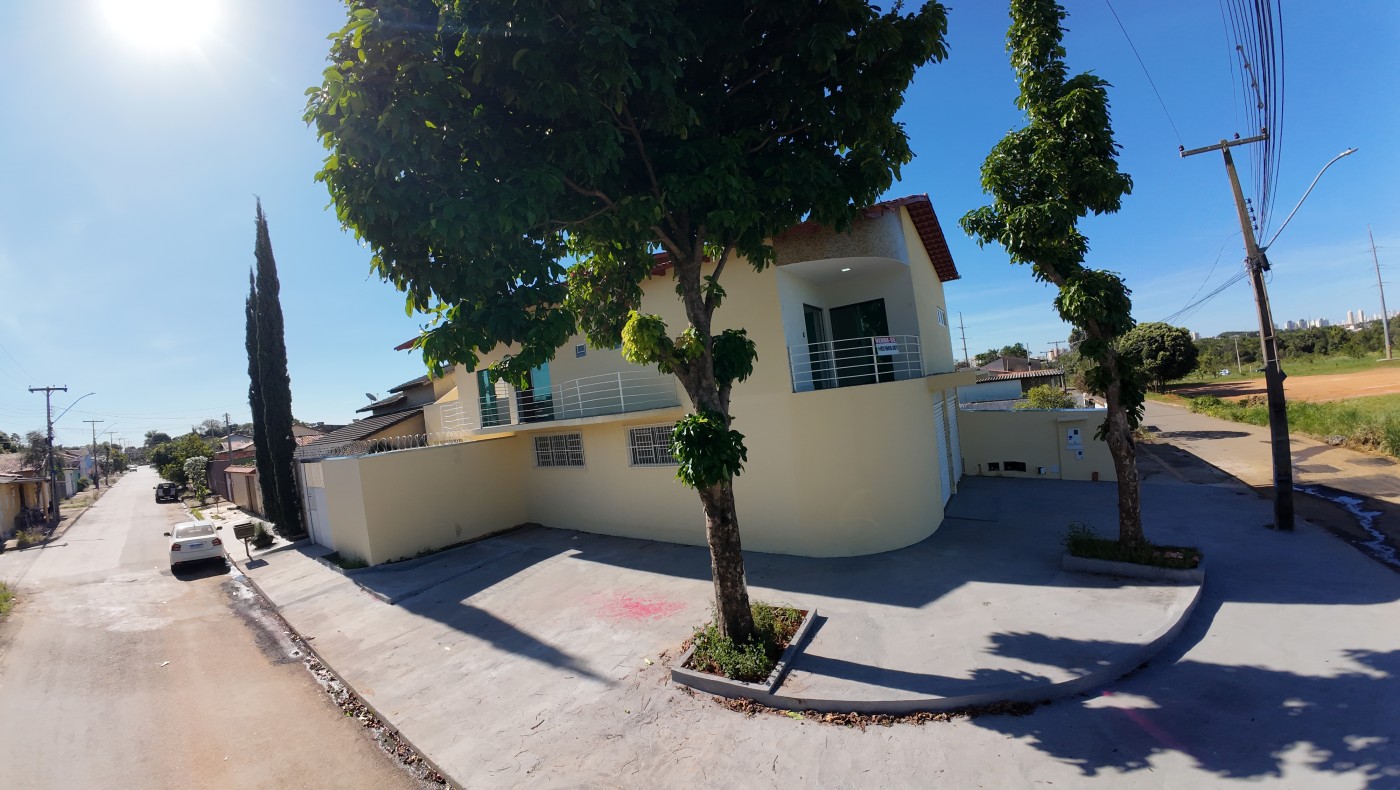 Sobrado, 3 quartos, 330 m² - Foto 1