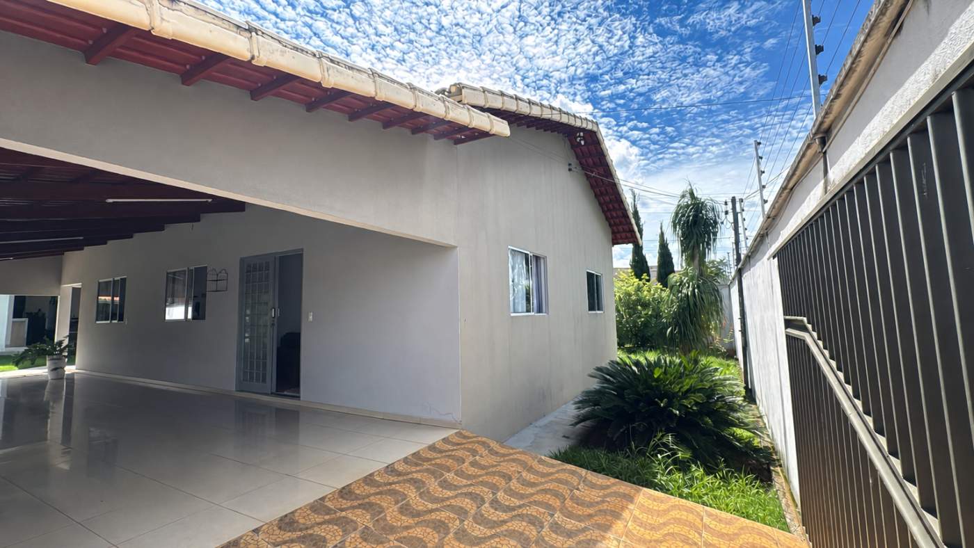 Casa à venda com 3 quartos, 1 suíte, 5 vagas e 271m² no Residencial Santa Rita II, São Miguel do Passa Quatro (GO) — foto 5 de 28