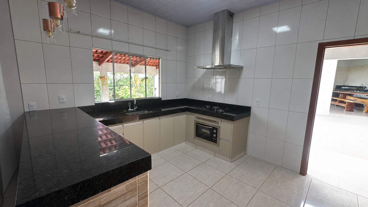 Casa à venda com 3 quartos, 1 suíte, 5 vagas e 271m² no Residencial Santa Rita II, São Miguel do Passa Quatro (GO) — foto 9 de 28