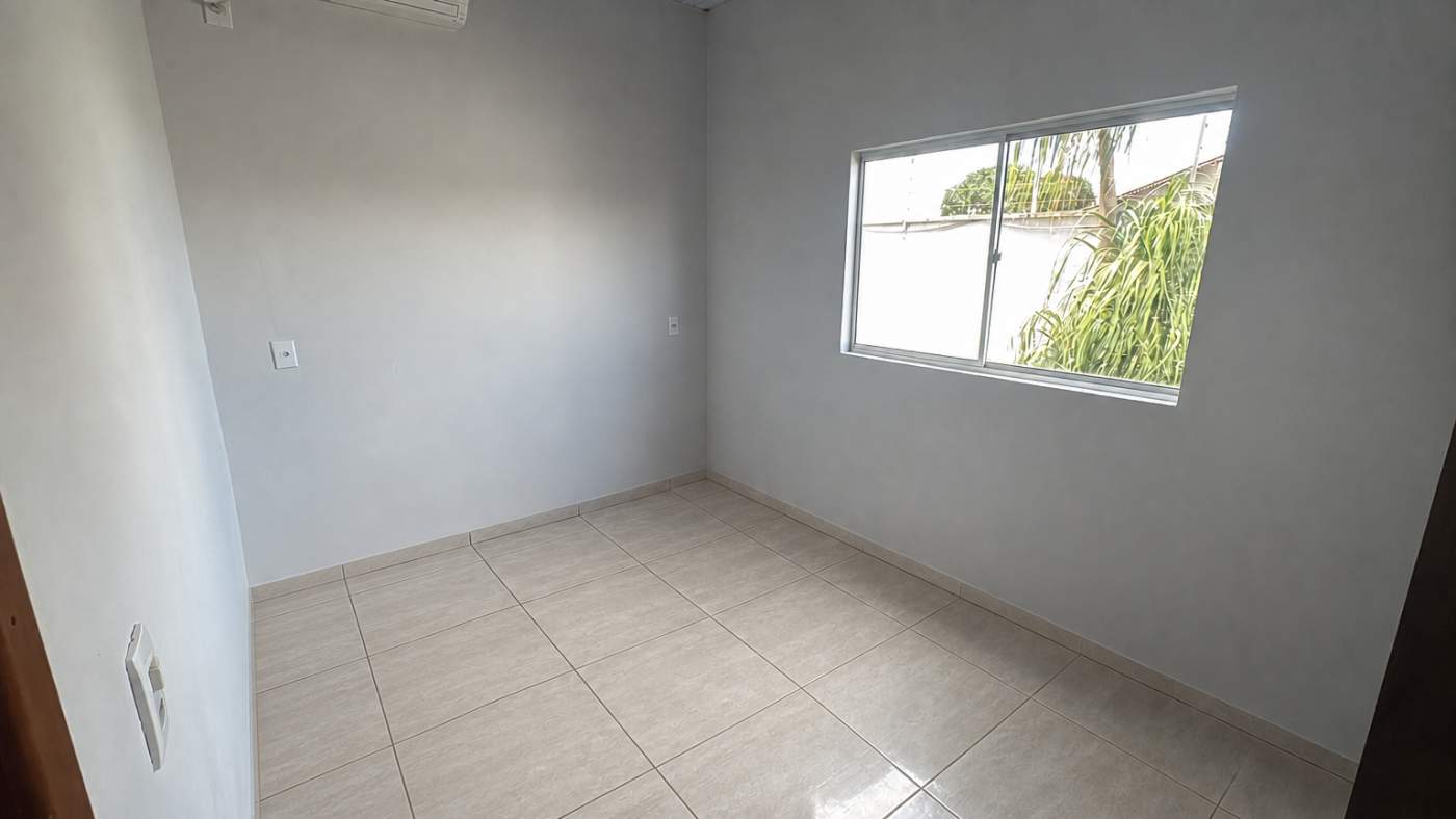Casa à venda com 3 quartos, 1 suíte, 5 vagas e 271m² no Residencial Santa Rita II, São Miguel do Passa Quatro (GO) — foto 11 de 28