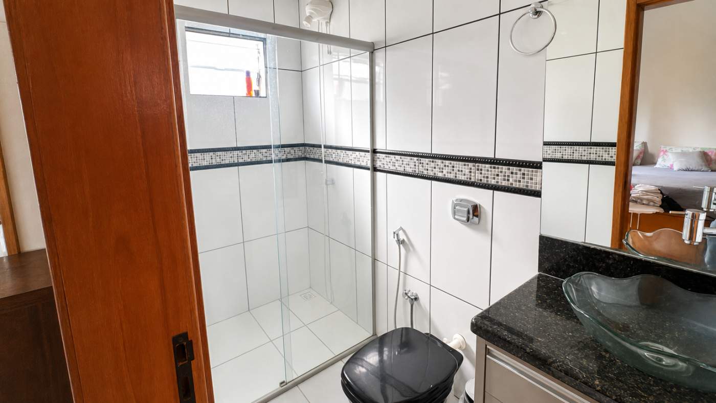 Casa à venda com 3 quartos, 1 suíte, 5 vagas e 271m² no Residencial Santa Rita II, São Miguel do Passa Quatro (GO) — foto 12 de 28