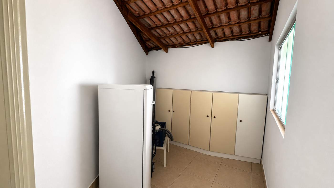 Casa à venda com 3 quartos, 1 suíte, 5 vagas e 271m² no Residencial Santa Rita II, São Miguel do Passa Quatro (GO) — foto 16 de 28
